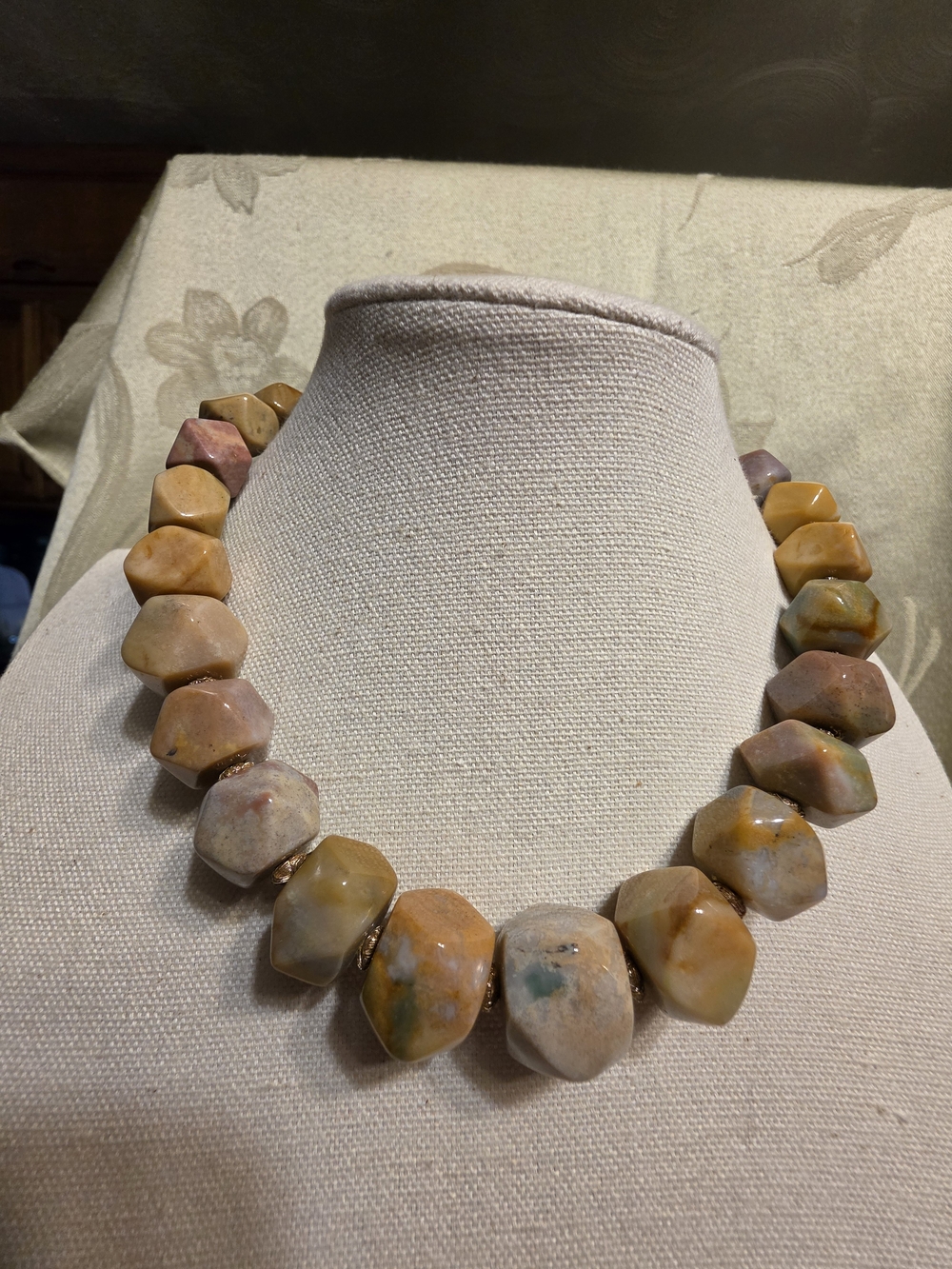 #1333 Polished Multi-Tone Jasper Statement Necklace - Natural Brown & Cream